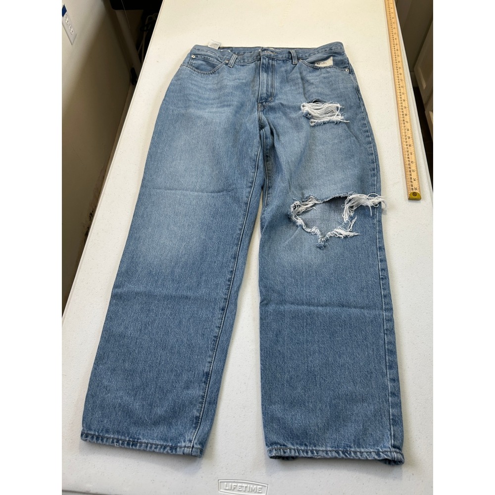 Levi's 550 Relaxed Fit Jeans Light Wash Distressed Denim Mens 32x31‎
